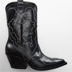 Black Western-Style Women's Boots